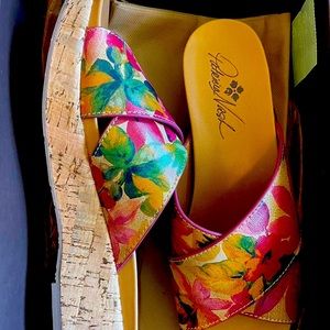 Cute Summer Floral Wedges